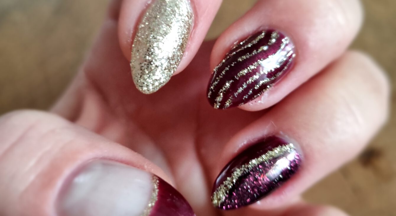 gelnagels met nailart en glitters 1